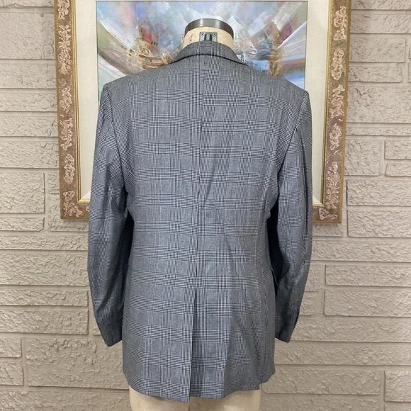 Jos. A BANKS Glens Plaid Mens Suit - Picture 2 of 12